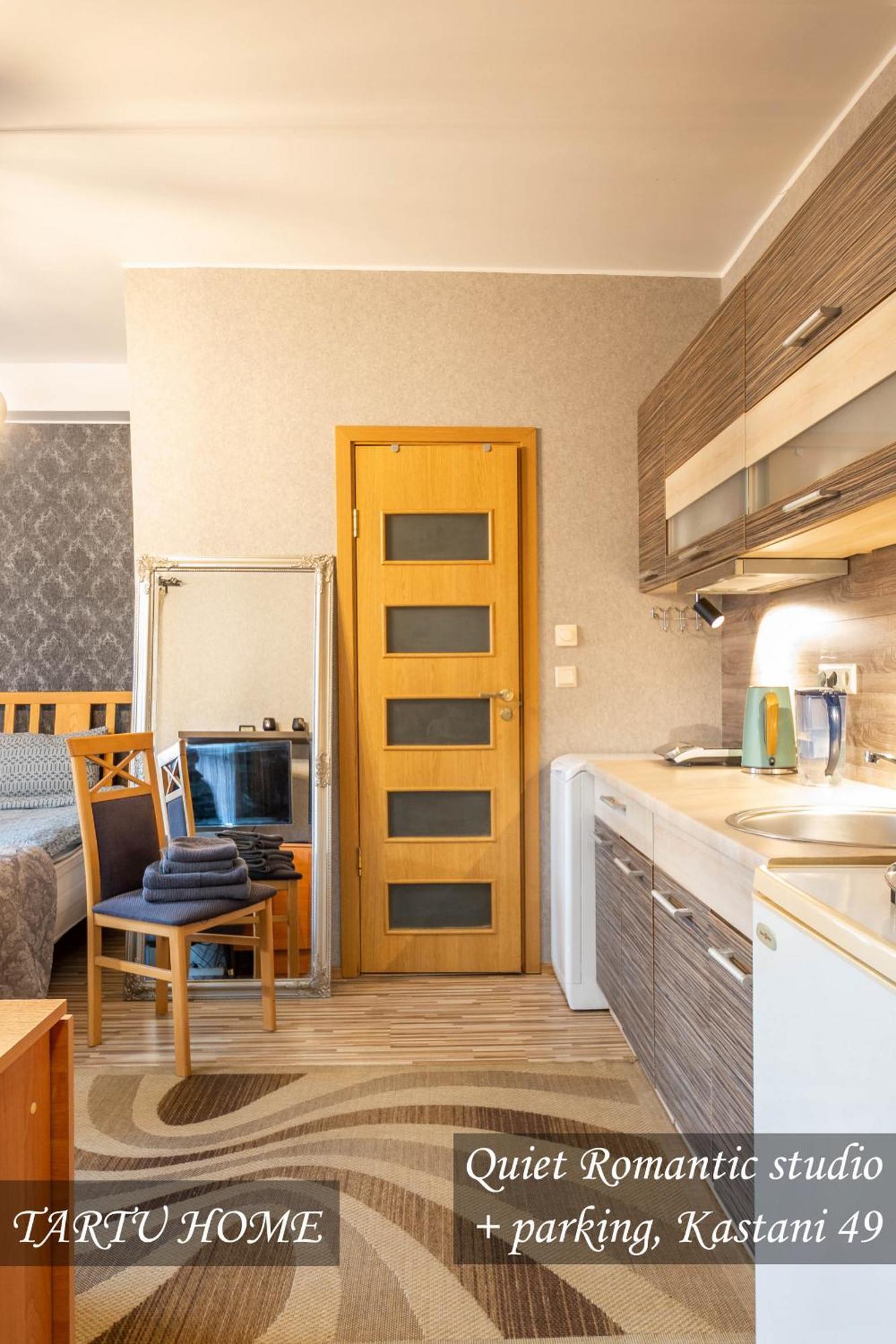 Quiet Romantic Studio Plus Parking, Tartu Home Exterior foto